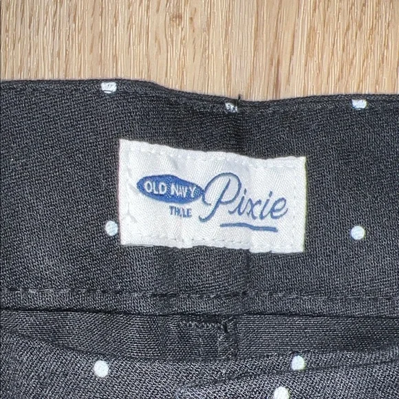 NWT - Old Navy Black Pixie Polka Dot Ankle Pants - Picture 2 of 9
